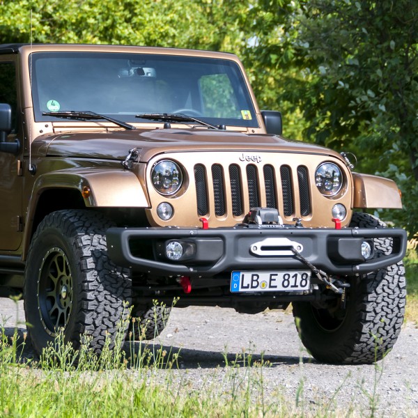 PARE CHOCS AVANT ACIER JEEP WRANGLER JK AVEC PLATINE PARE CHOCS AVANT ACIER JEEP WRANGLER JK AVEC PLATINE