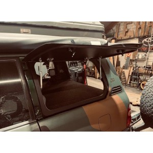 Fenêtre Gullwing aluminium gauche HDJ100