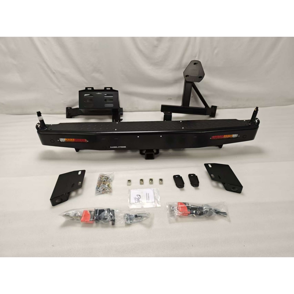 PARE CHOC AR ACIER AVEC SUPPORTS ROUE ET JERRYCAN ISUZU DMAX 2012 DJEBELXTREME