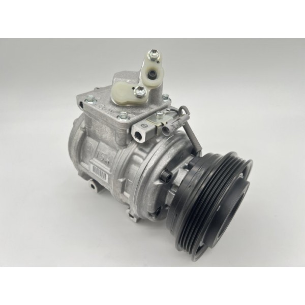 Compresseur de climatisation avec embrayage Land Cruiser 100 (5 places)